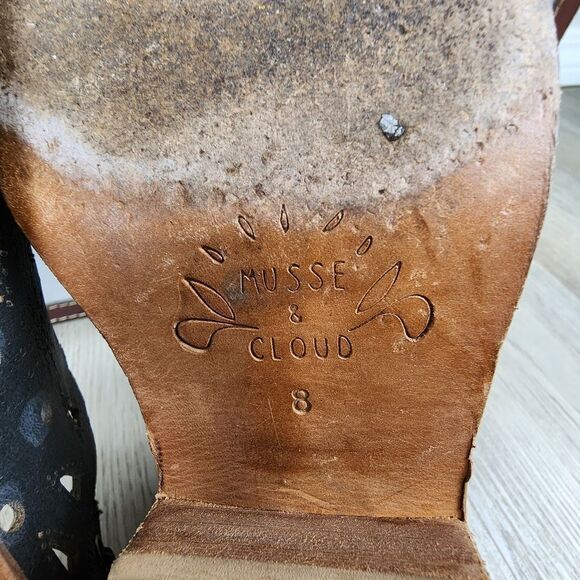 Anthropologie Musse & Cloud Coolise Laser Cut Ankle Boots Size 8 - Picture 8 of 9